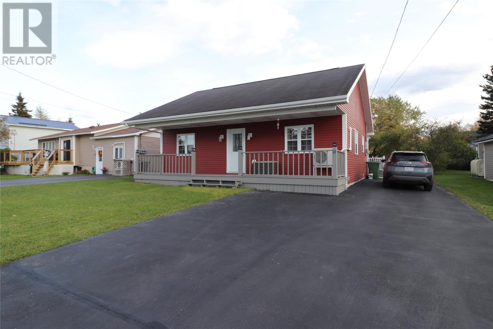 10 Middle Rd, Deer Lake, NL