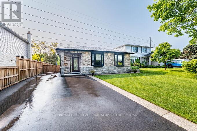 500 Chantenay Dr, Mississauga, ON L5A 1G2