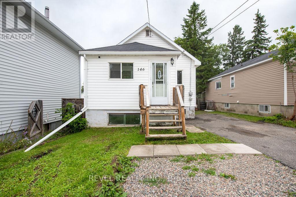146 Crescent Ave, Timmins, ON P4N 4J1