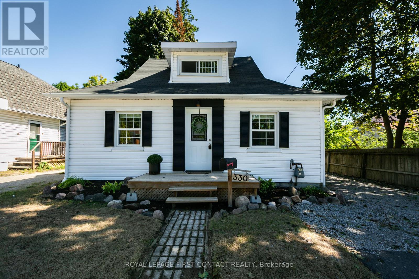 330 Laclie St, Orillia, ON L3V 4P3