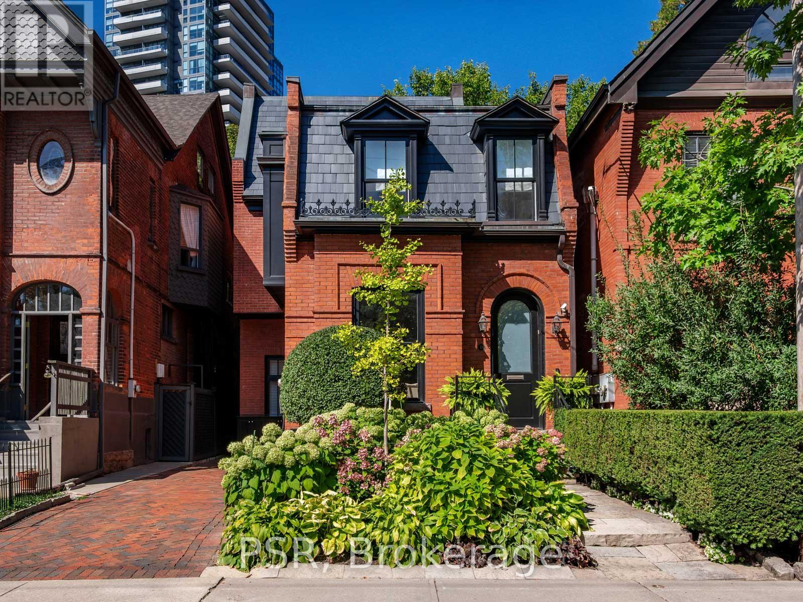 48 Bernard Ave, Toronto, ON M5R 1R2