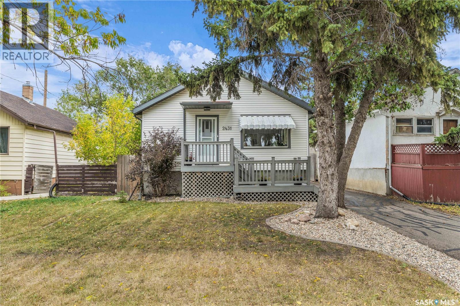 2431 Elliott St, Regina, SK S4N 3H4