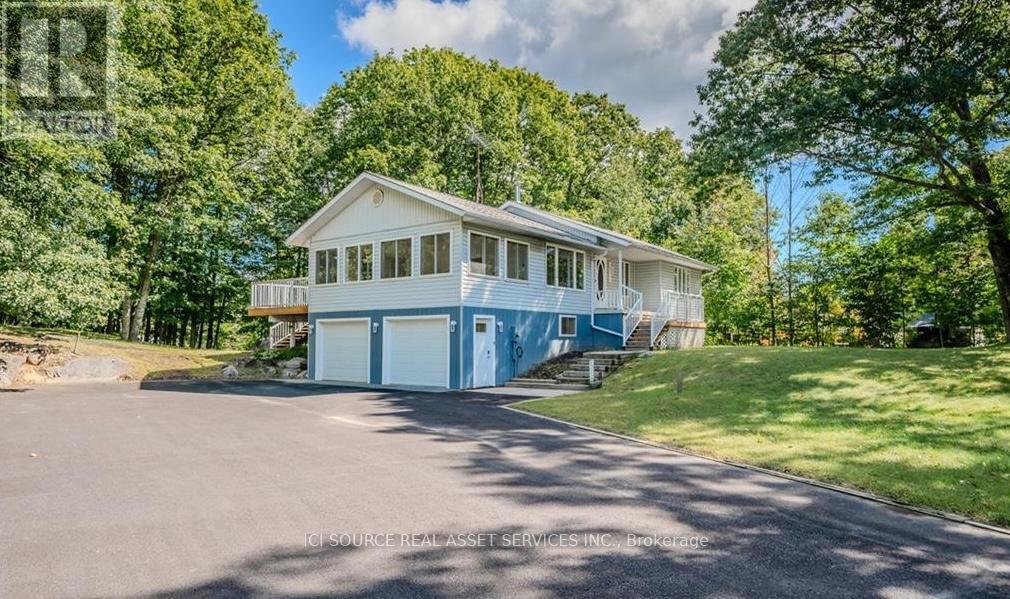 9 Indian Cres, Muskoka Lakes, ON P0B 1J0