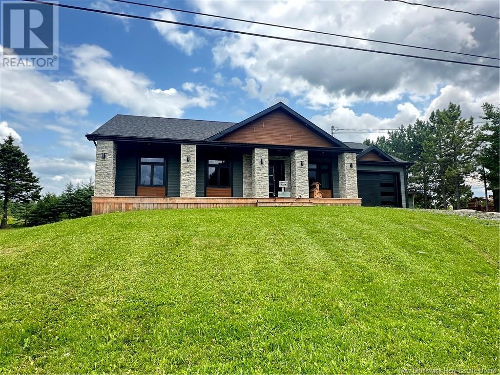 6 Violette St, Saint-Quentin, NB E8A 2C1