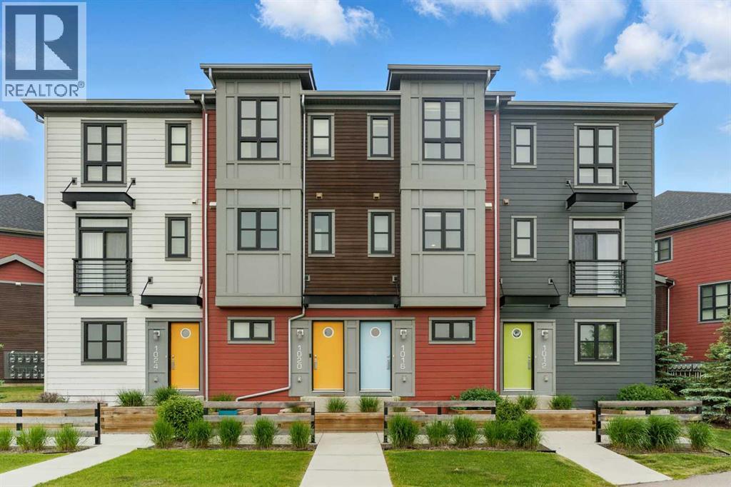 1016 Walden Dr SE, Calgary, AB T2X 4C4