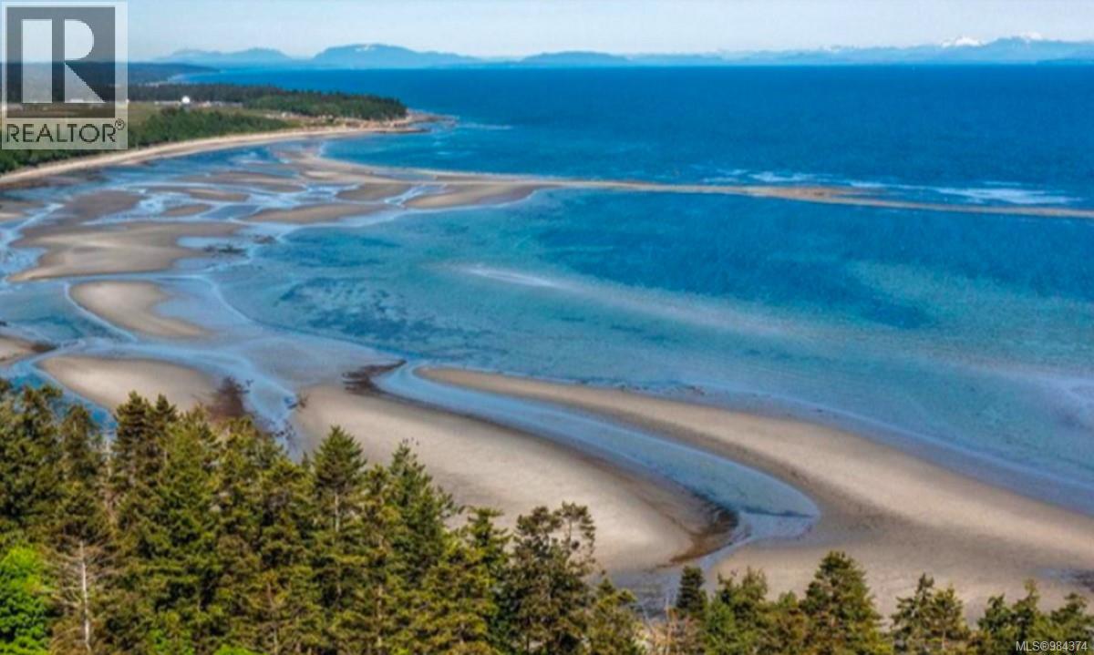 321 Wireless Rd, Comox, BC V9M 3T6