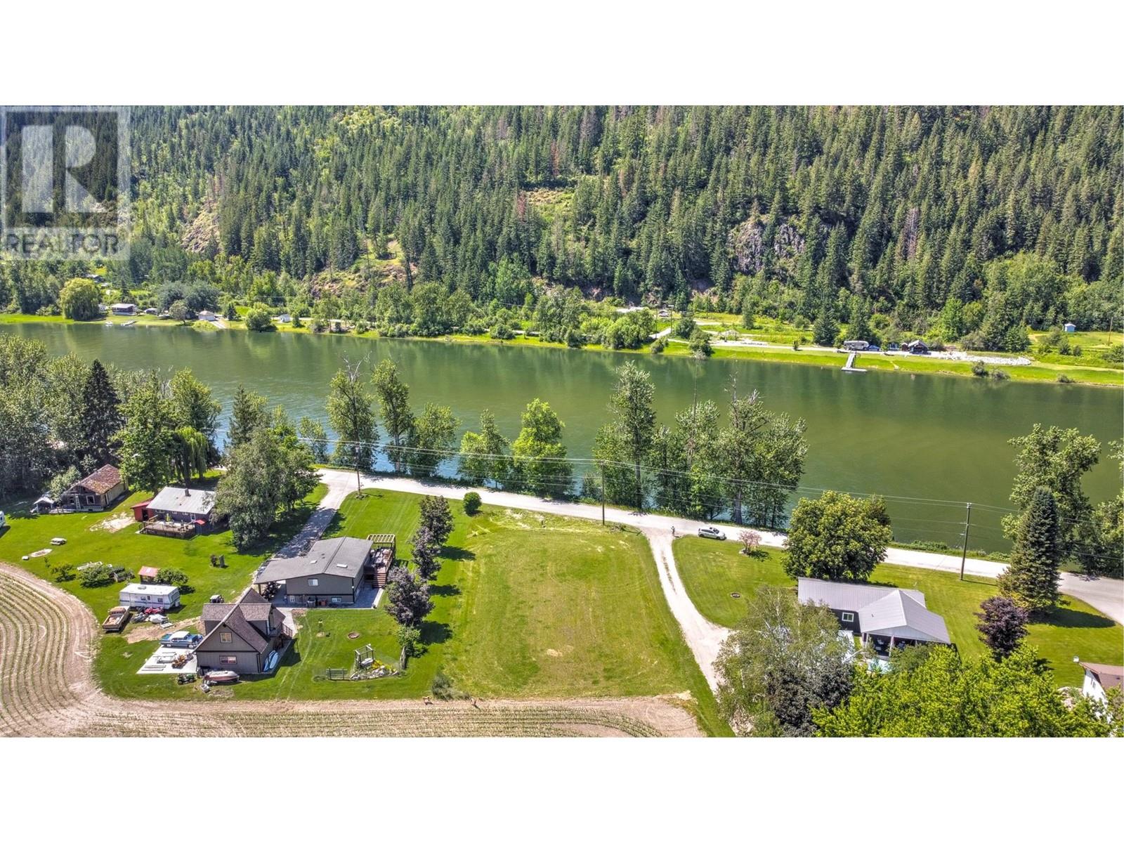 311 Riverside Road Rd, Mara, BC V0E 2K0
