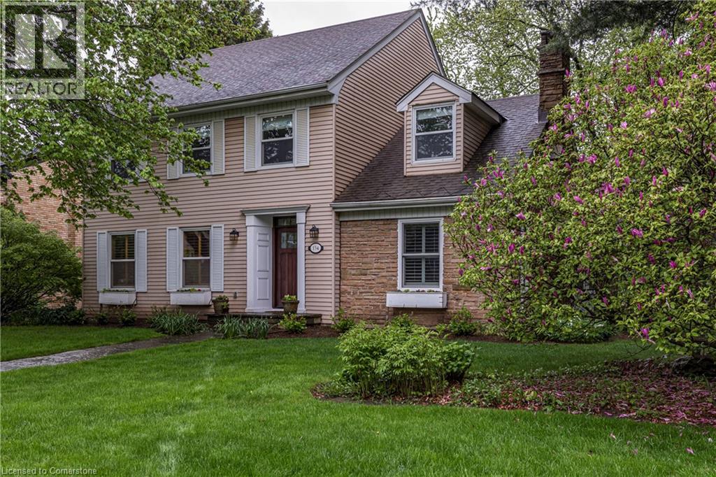 134 Broad Leaf Cres, Ancaster, ON L9G 3M5