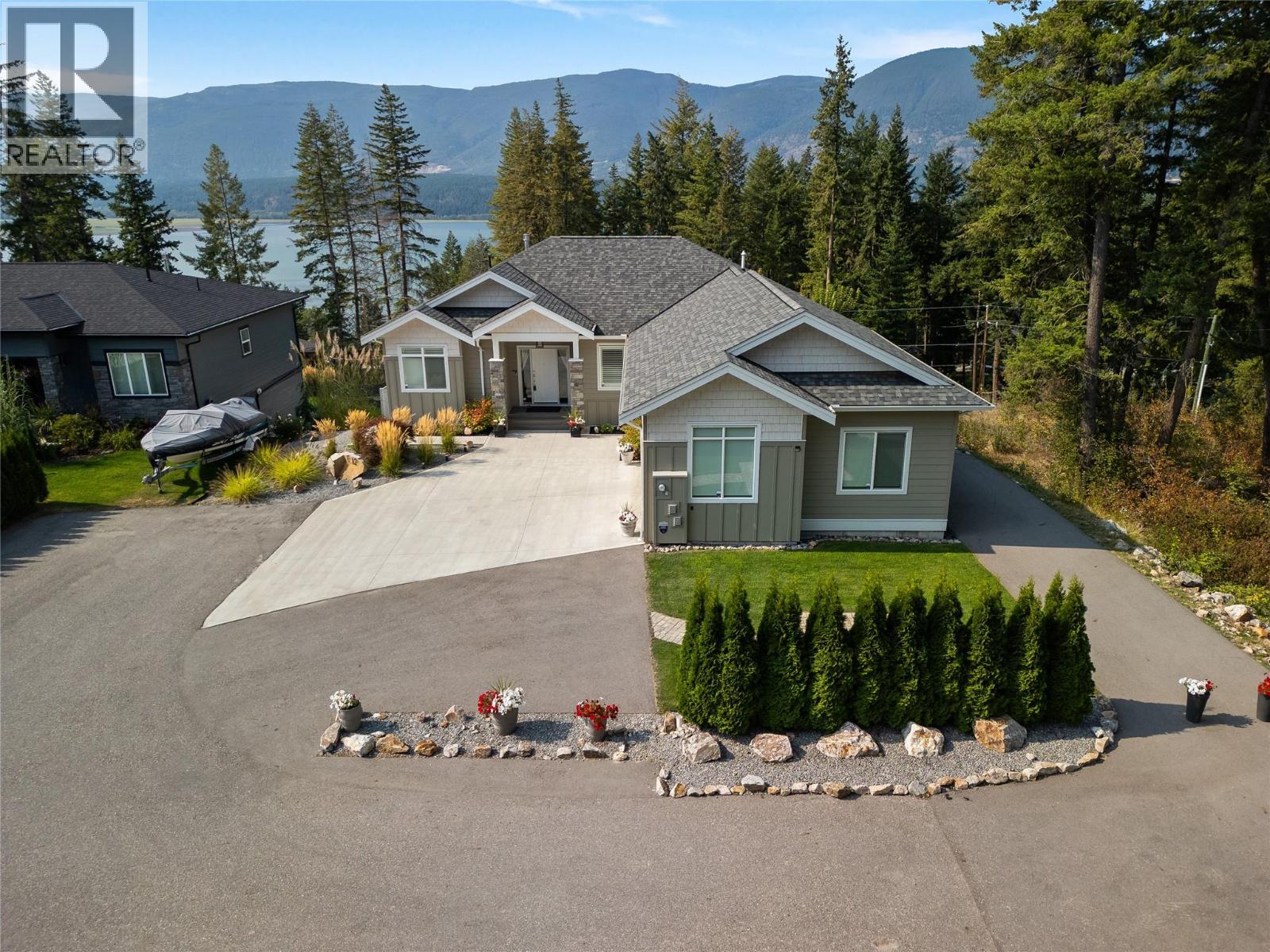 3820 20th Street Ne Unit 12, Salmon Arm, BC V1E 0G7