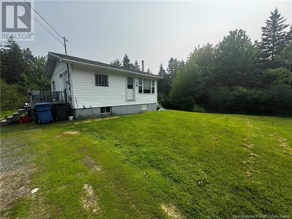 3 Bevin Ln, White Rapids, NB E9B 1B7
