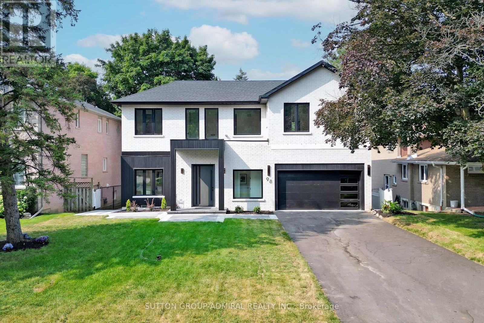 98 Babcombe Dr, Markham, ON L3T 1N1