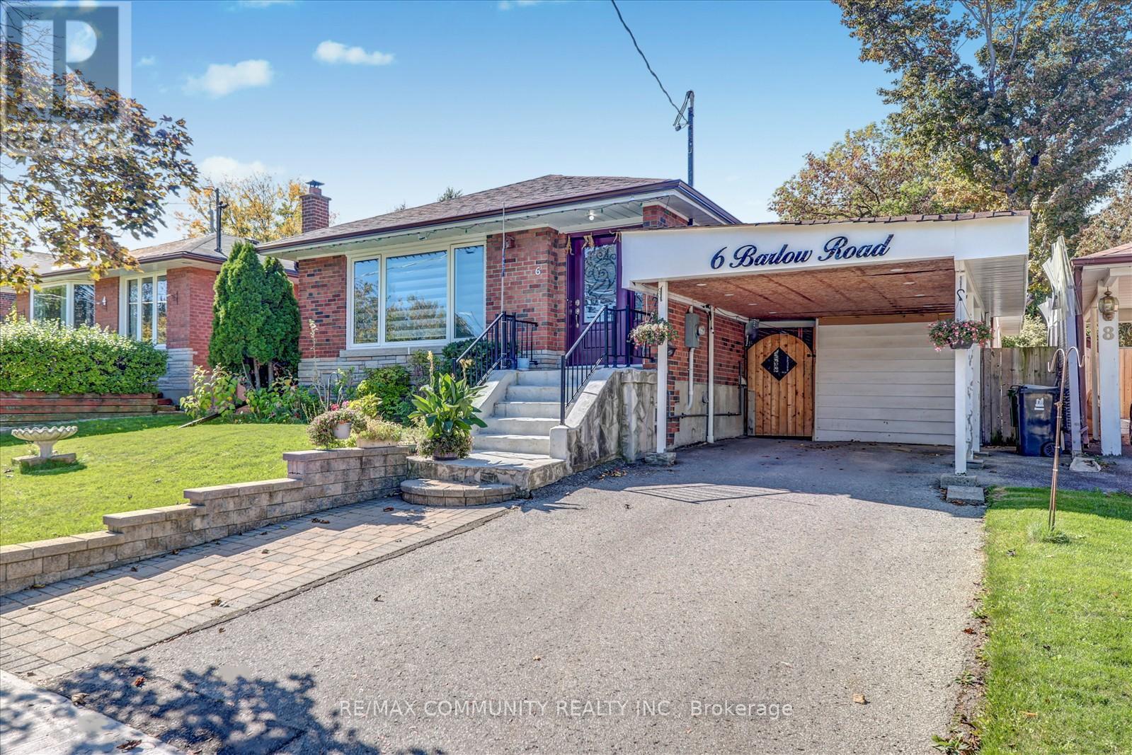6 Barlow Rd, Toronto, ON M1G 2B4