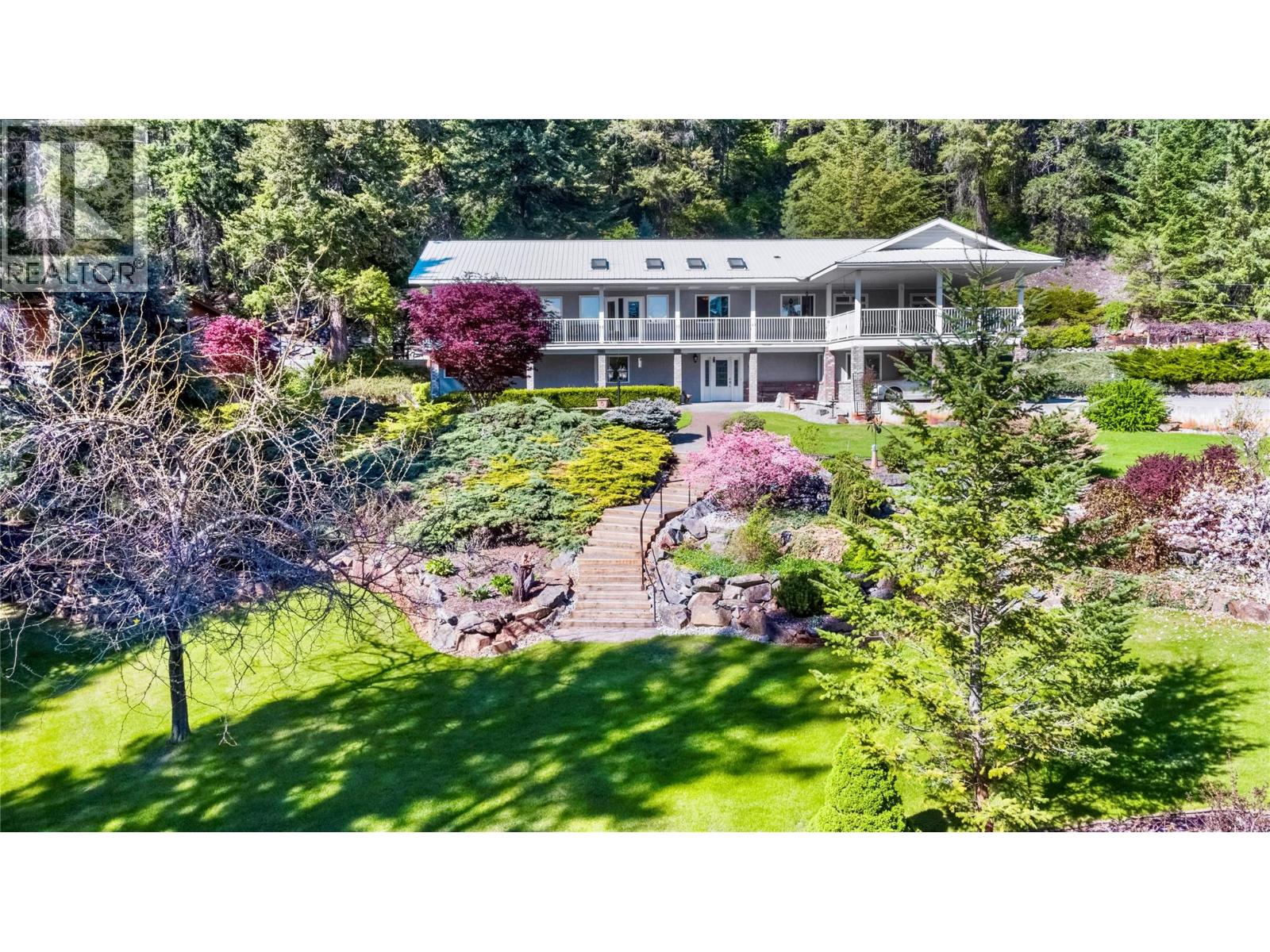 3855 Turner Rd, Tappen, BC V0E 2X1