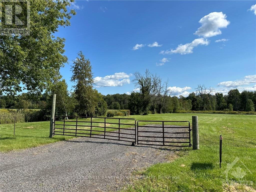 00 Cook Rd, South Dundas, ON K0E 1C0