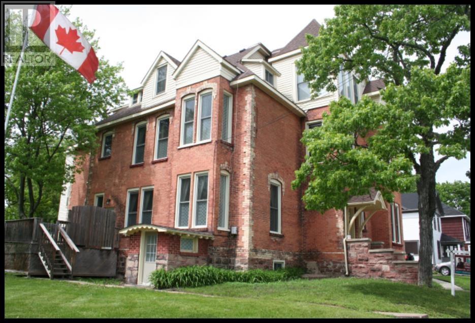 151 Woodward Ave, Sault Ste. Marie, ON P6A 3T6
