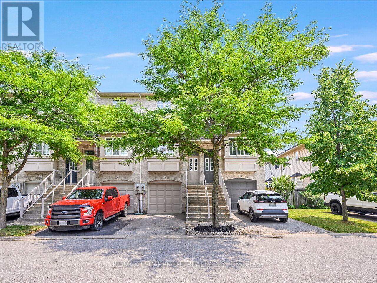 15 5080 Fairview St, Burlington, ON L7L 7G2
