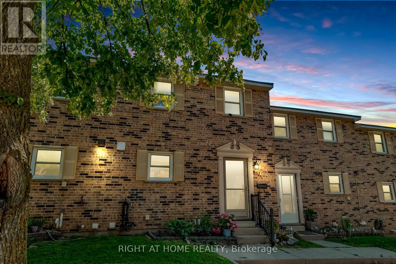 37 175 Cedar St, Cambridge, ON N1S 4X9