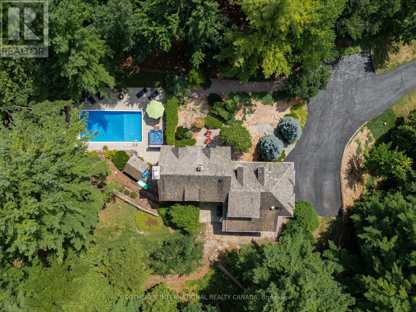 15395 Weston Rd, King, ON L7B 1K4