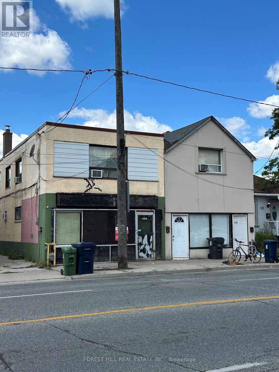 668 Jane St, Toronto Rockcliffe-smythe, ON M6N 4A7