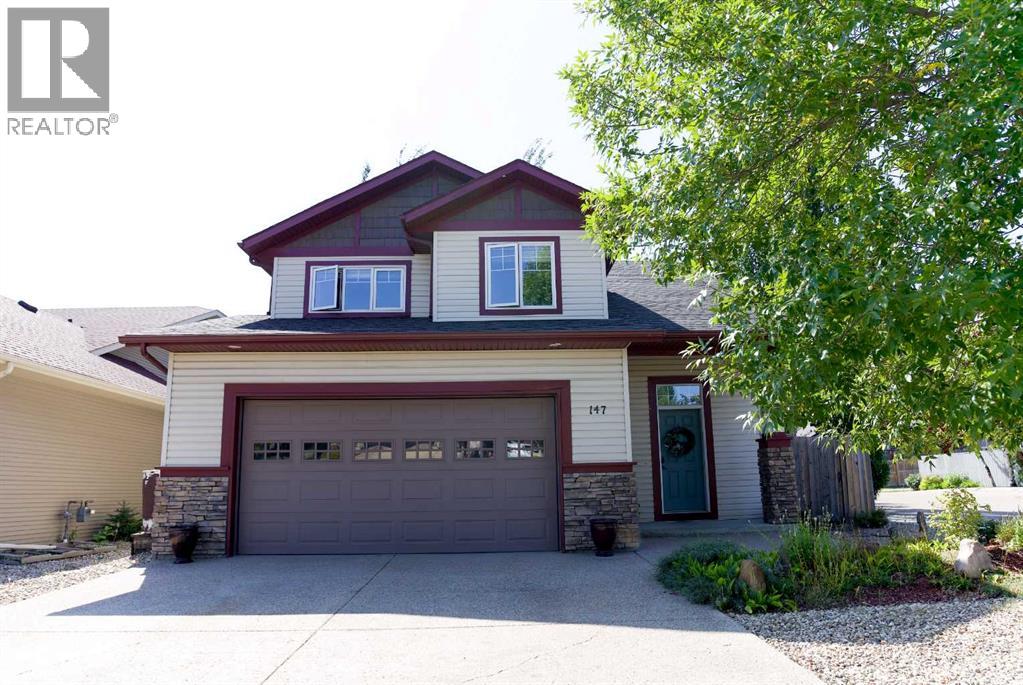 147 Webster Dr, Red Deer, AB T4N 7G6
