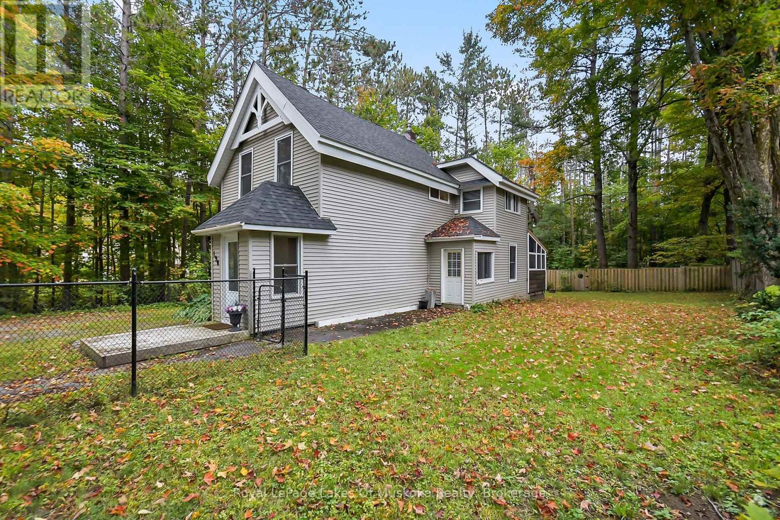 190 Maple St, Bracebridge, ON P1L 1K4