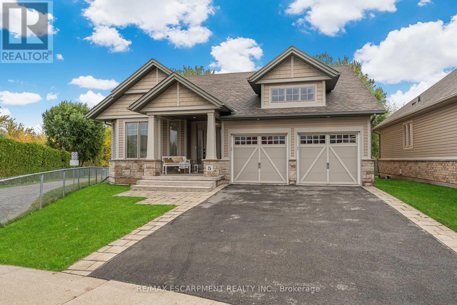 5 Oakdale Blvd, West Lincoln, ON L0R 2A0