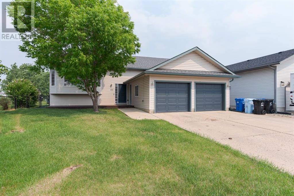122 Laboucane Bay, Fort Mcmurray, AB T9K 2M1