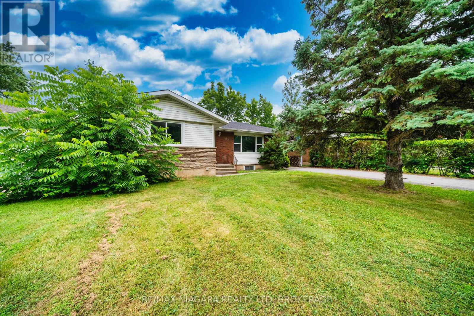 369 Glenridge Ave, St. Catharines Glendaleglenridge, ON L2T 3K8