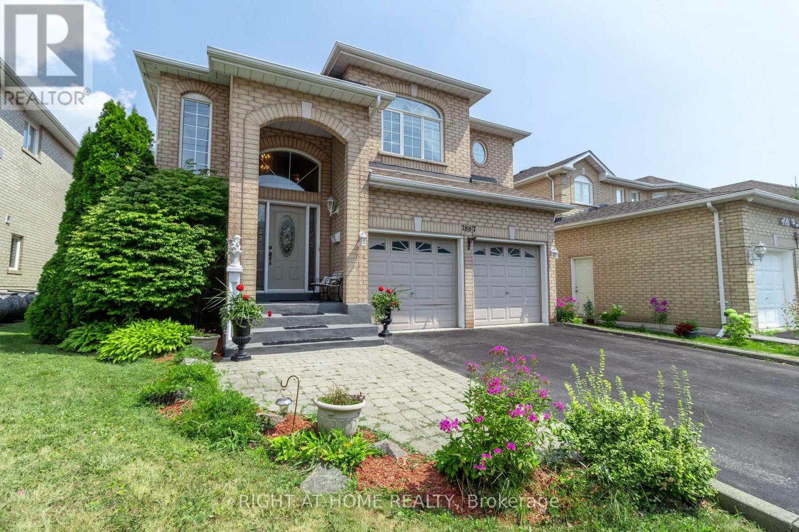 1887 Fairport Rd, Pickering, ON L1V 1T5