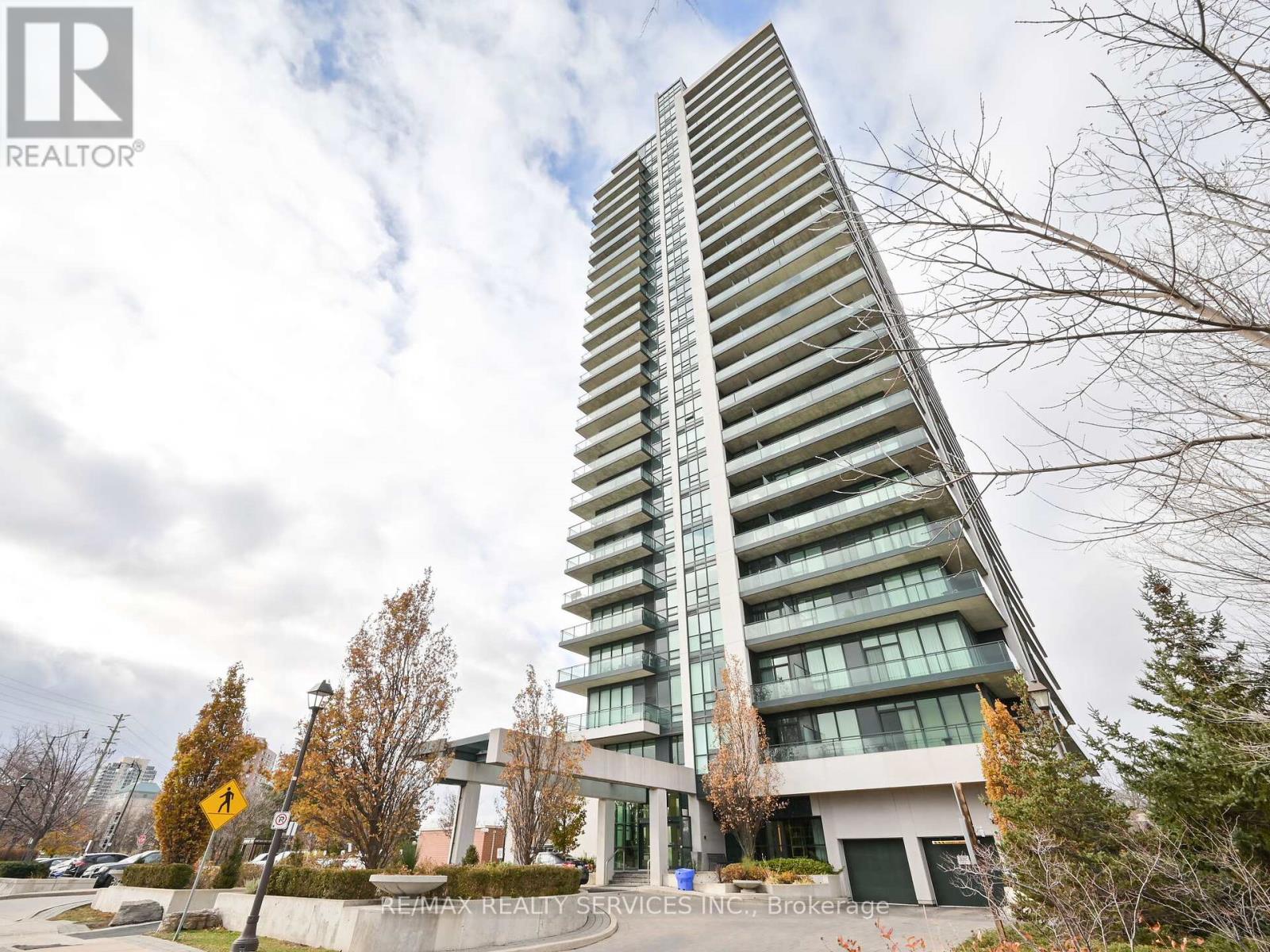 2404 100 John St, Brampton, ON L6W 0A8