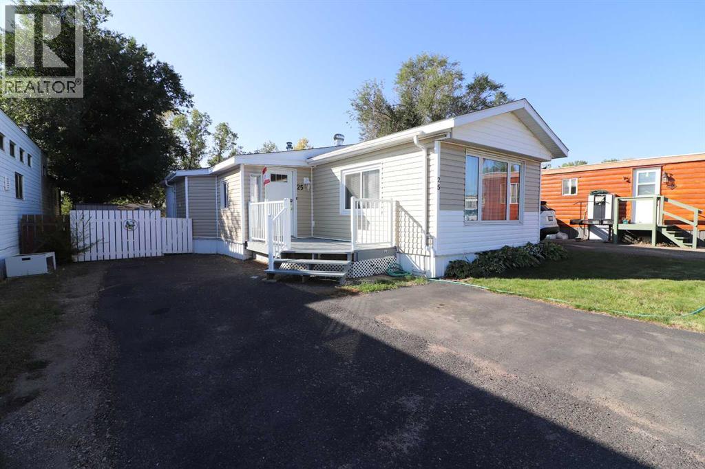 25 De Havilland Blvd SW, Medicine Hat, AB T1A 7Y6
