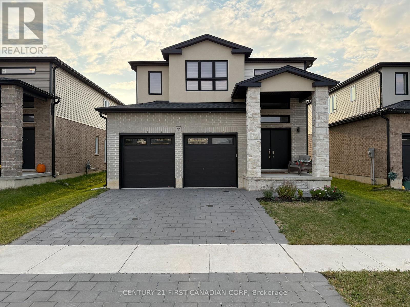 11 Triebner St, South Huron, ON N0M 1S2