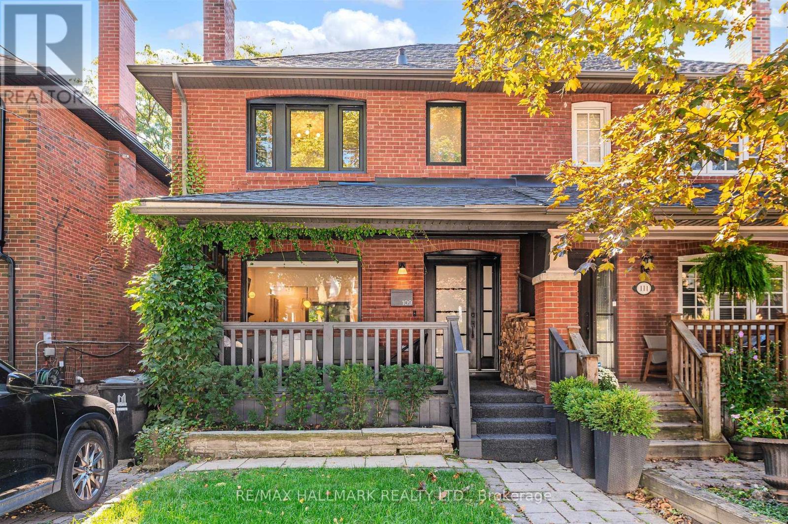109 Douglas Ave, Toronto, ON M5M 1G7