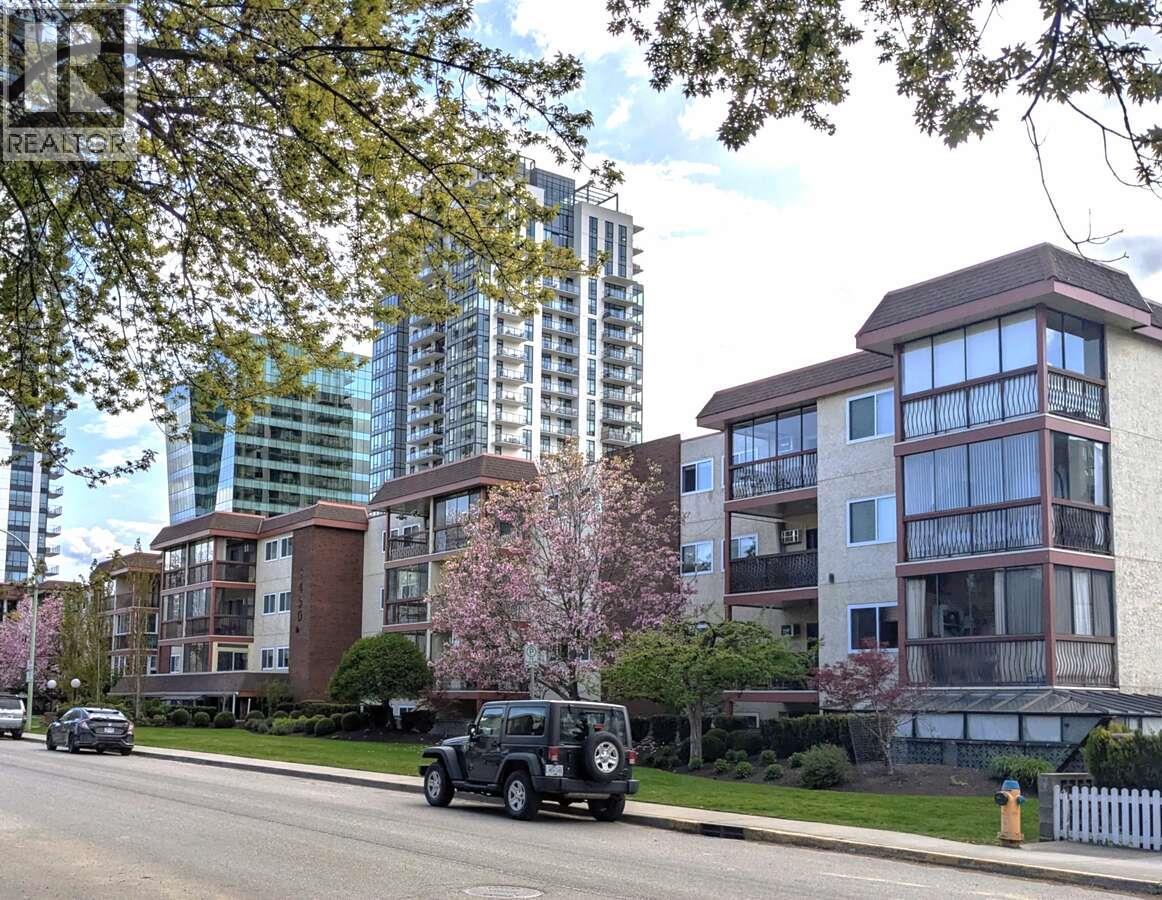 1450 Bertram Street Unit 302, Kelowna, BC V1Y 8R9