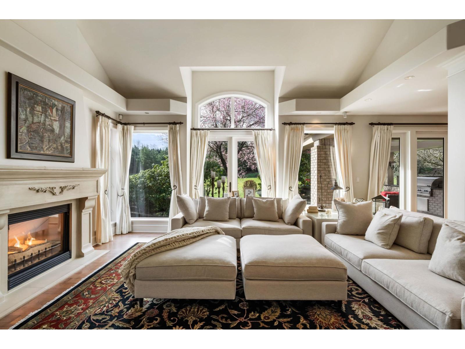 16358 Lincoln Woods Ct, Surrey, BC V3Z 0J8