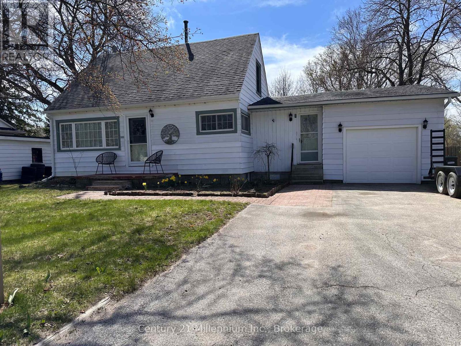 209 Kirkwood Dr, Clearview, ON L0M 1S0