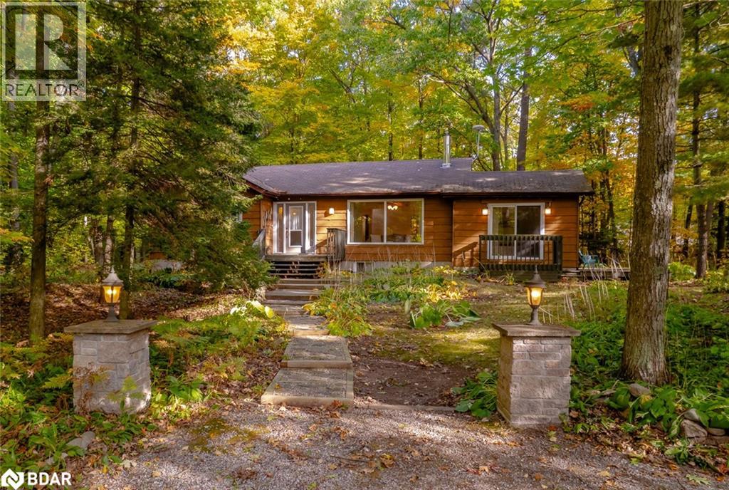 11 Bourgeois Ct, Tiny, ON L9M 0H3