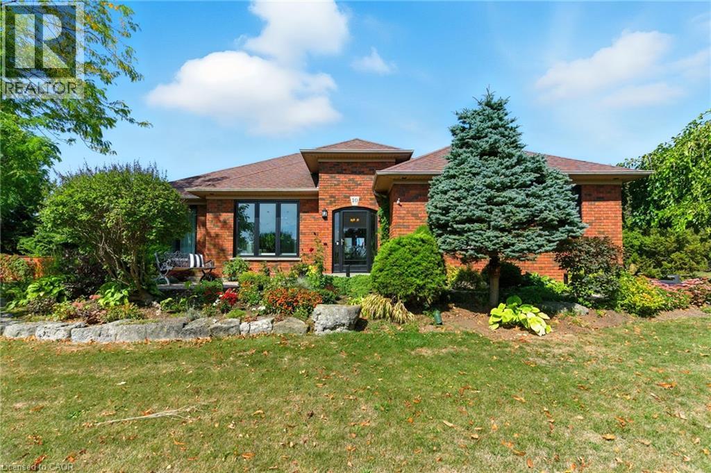 10 Featherstone Ave, Selkirk, ON N0A 1P0