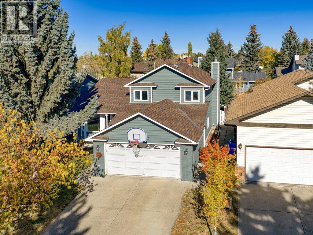 64 Edforth Rd NW, Calgary, AB T3A 3V6