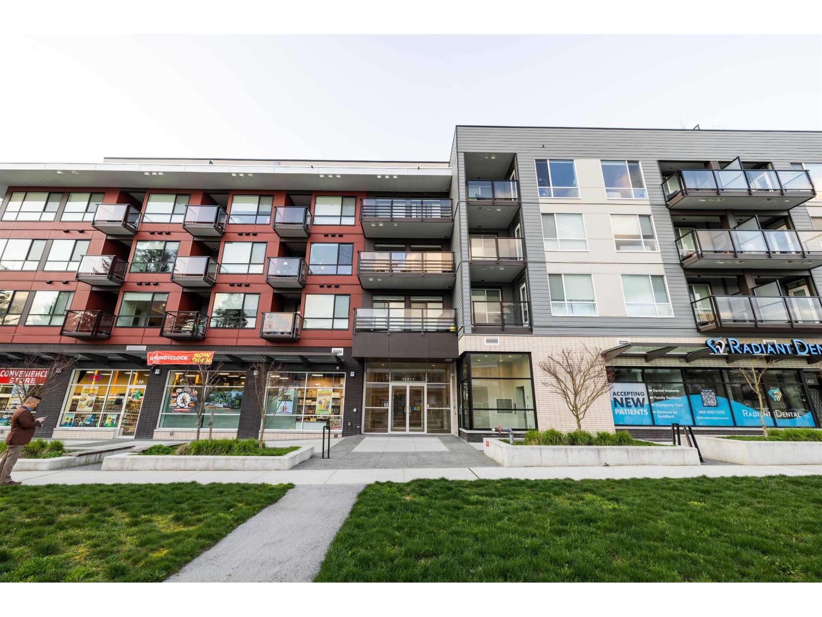 18811 72 Avenue Unit 411, Surrey, BC V4N 6W7