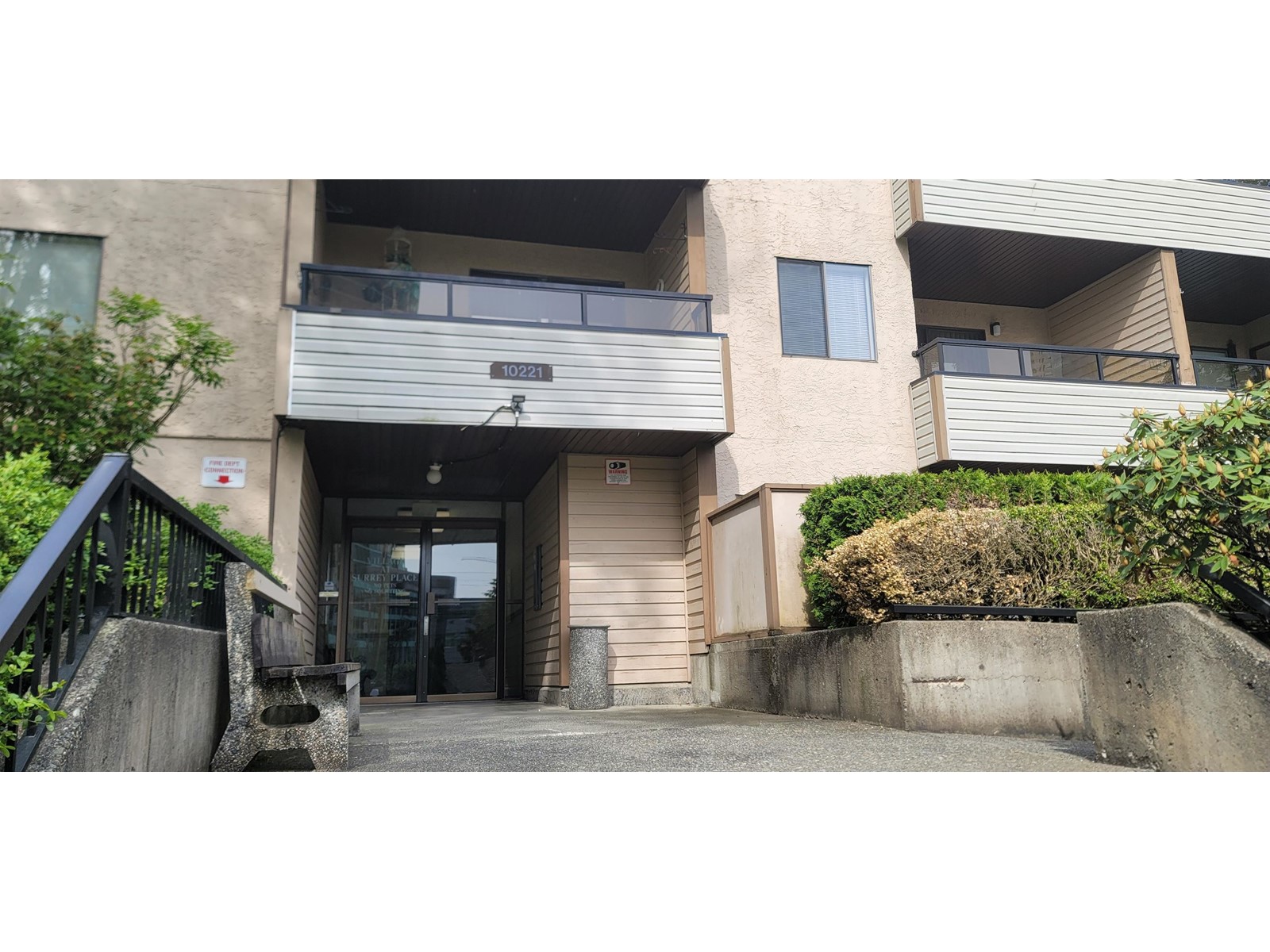 10221 133a Street Unit 218, Surrey, BC V3T 5J8