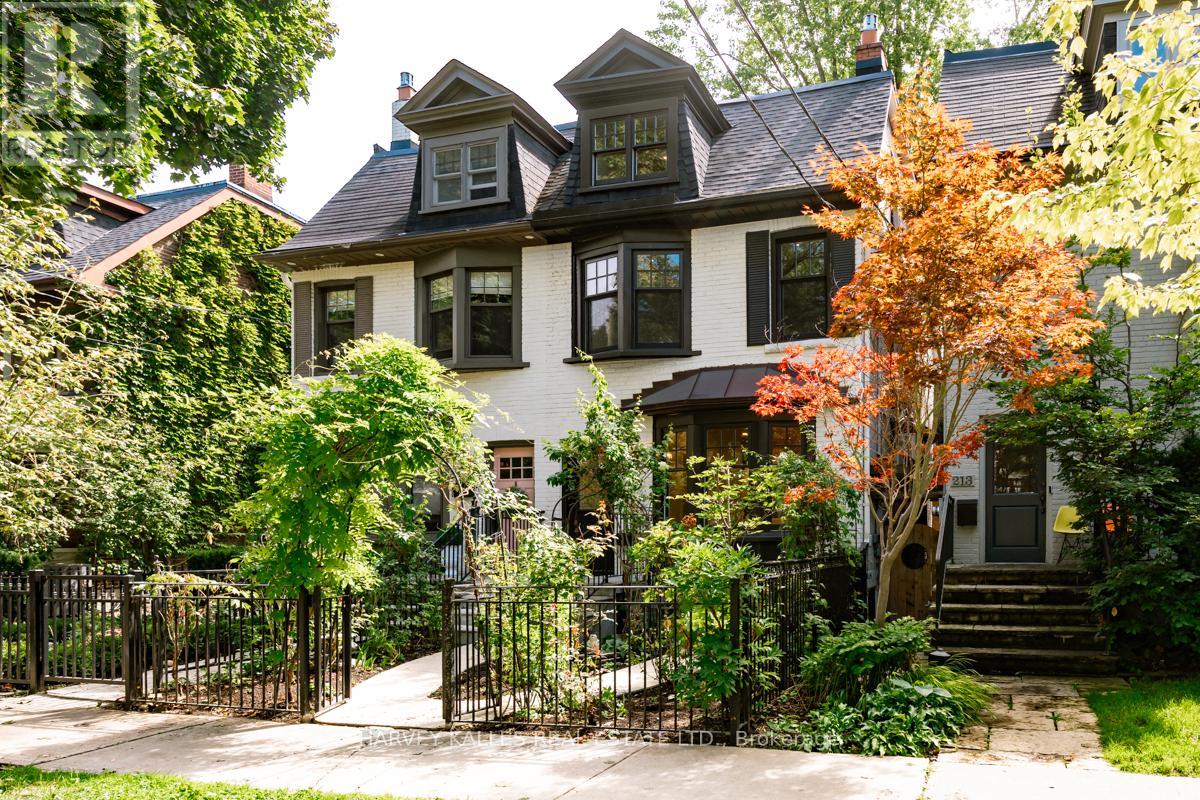 211 Cottingham St, Toronto, ON M4V 1C4
