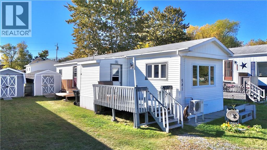 541 Kent, Bathurst, NB E2A 2T2