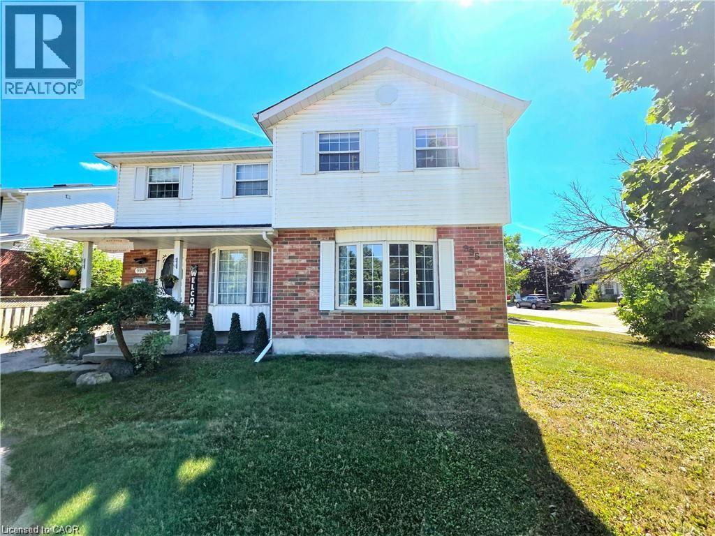 995 Elgin St N, Cambridge, ON N1R 8J2