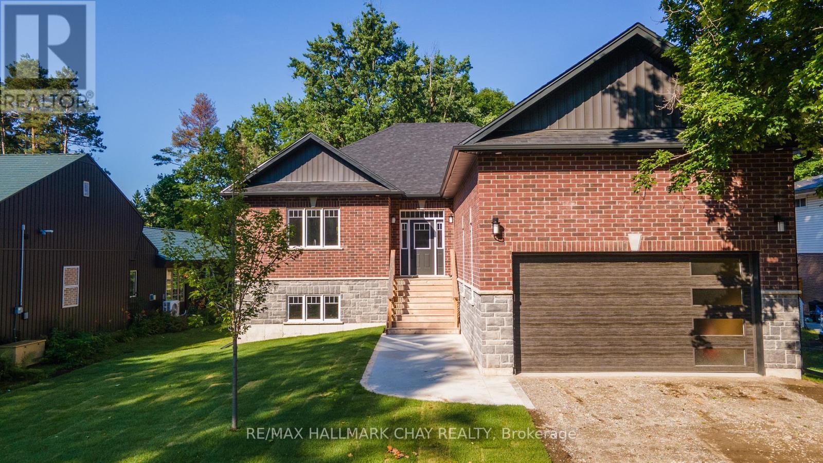 8 Alexander St, Springwater Anten Mills, ON L3V 3T8