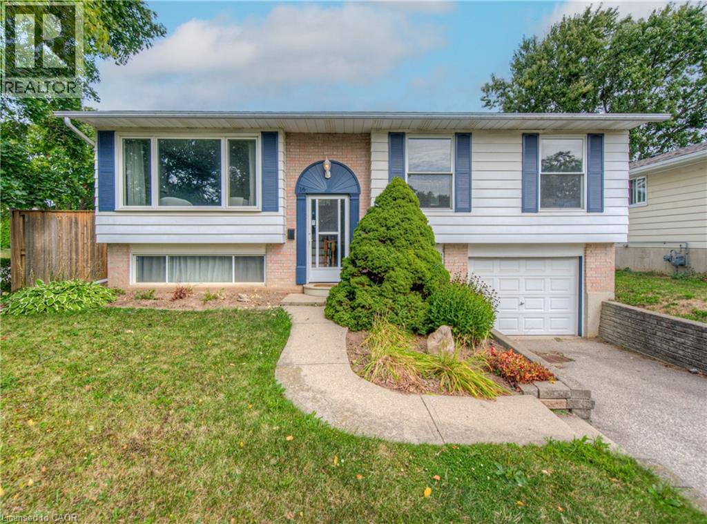 16 Brisbane Blvd, Brantford, ON N3S 4L2