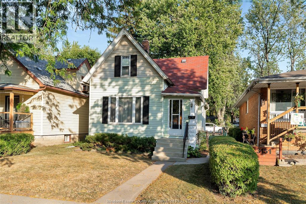 3147 Wyandotte St W, Windsor, ON N9C 1M7