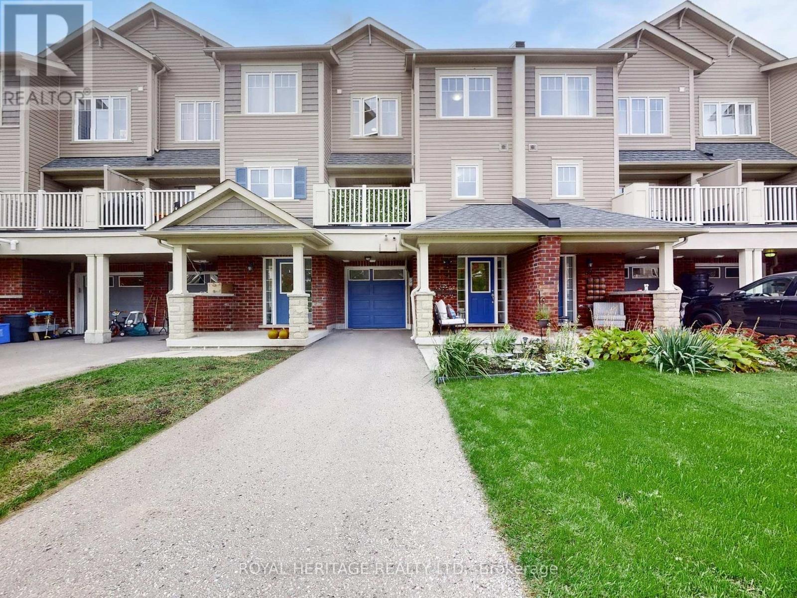 91 Tabaret Cres, Oshawa, ON L1L 0G5
