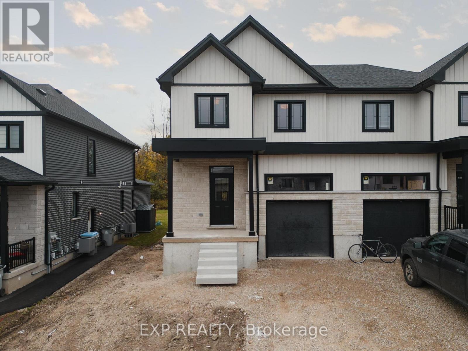 139 Pugh St, Perth East, ON N0K 1M0
