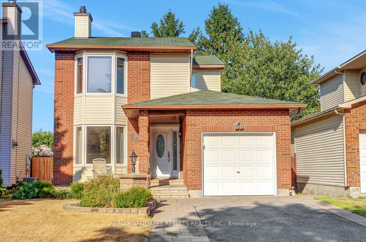 68 Pheasant Run Dr, Ottawa, ON K2J 2R4
